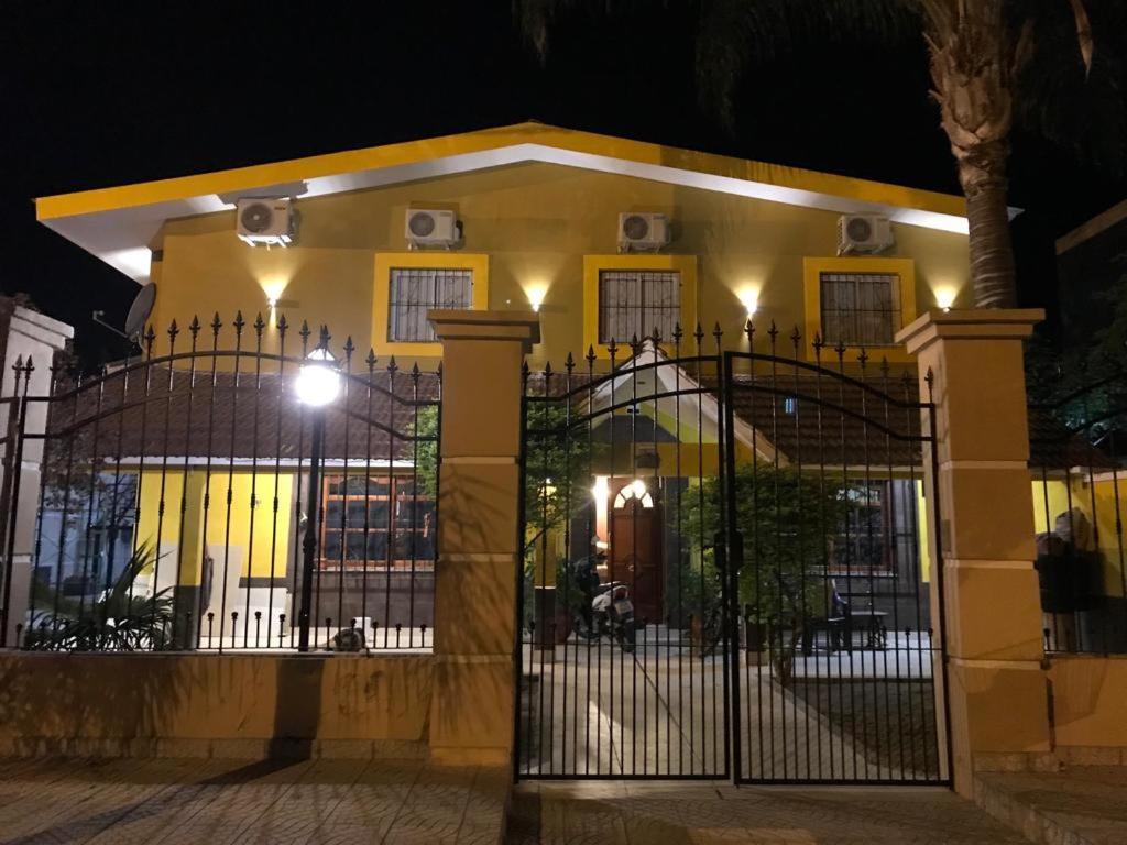 Departamentos A Estrenar Apartman Termas de Río Hondo Kültér fotó